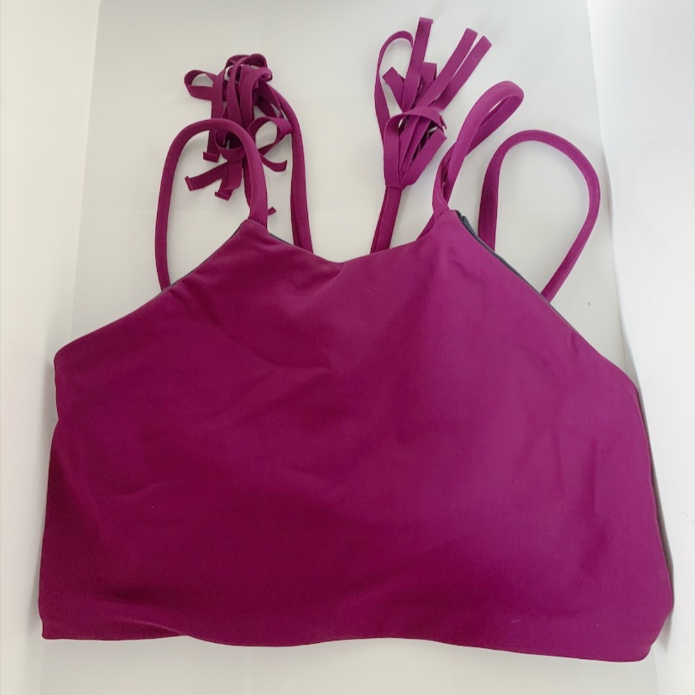 San Lorenzo halter top in color sangria